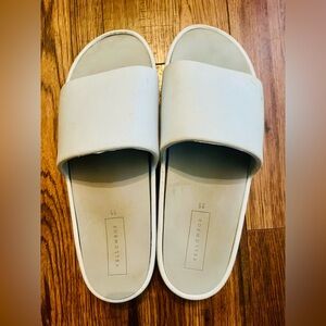🔥MUST GO🔥Yellow Box Light Blue Slide Sandals